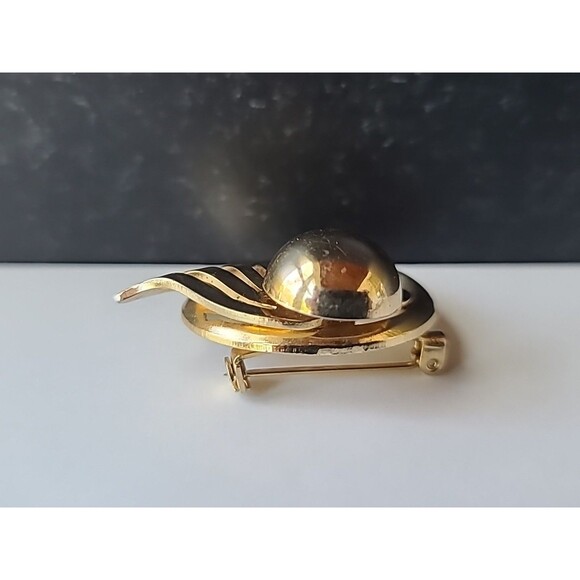 Coro Gold Tone Metal Brooch Vintage Costume Jewelry - Picture 5 of 10